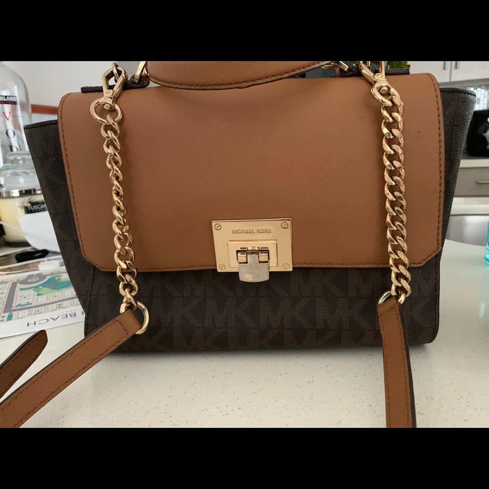Michael Kors bag - Picture 2 of 11